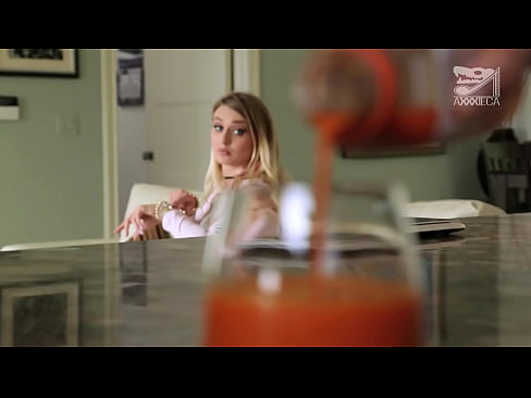 ❤️ Intombazana eshushu enamabele amakhulu kunye ne-pussy eqinile ifumana inkuku kwilahleko, kodwa inzima kakhulu ️  kumanyala xh.eviewporn-com.ru ❤